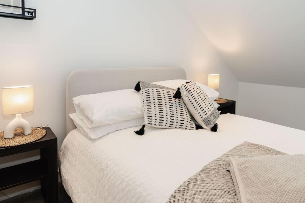 Boutique Apartment - Mazerystays Exley Extérieur photo